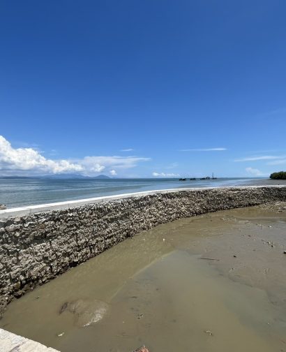 ကမ်းနားပတ်လမ်းတည်ဆောက်‌ရေးစီမံကိန်း